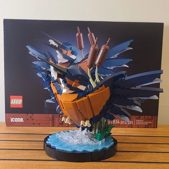 LEGO Kingfisher Bird Set - 10331 - Picture 3 of 9